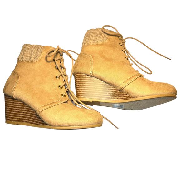 NWOT Y-Not? 1 Girl's Combat Boots Shoes Medium Width Kid's New No Tags Child's - Picture 4 of 8